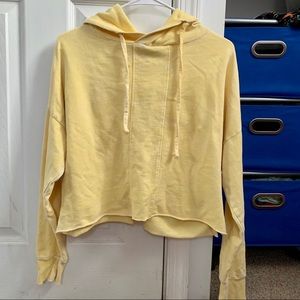 Cropped Yellow Sweatshirt